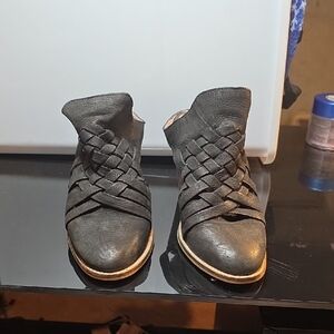 Seychelles Black Woven Mules